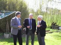 P4240081.JPG - 2004:04:24 12:15:02